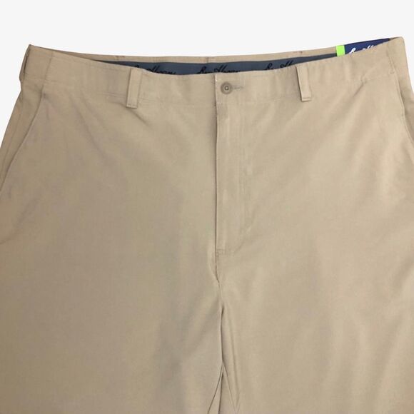 Ben Hogan 44 Shorts Performance Stretch Fabric Waistband Wicking Sun Protection - Picture 3 of 9